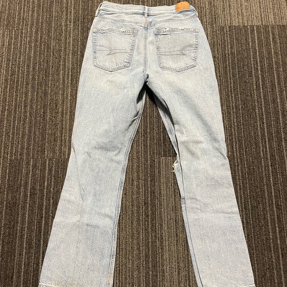 American Eagle Flare Out Jeans - Picture 2 of 6